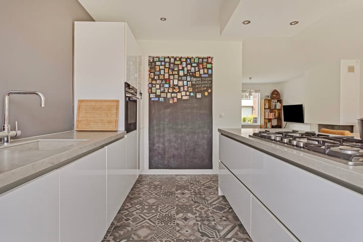 Foto 17 van Jan van Heelustraat 15