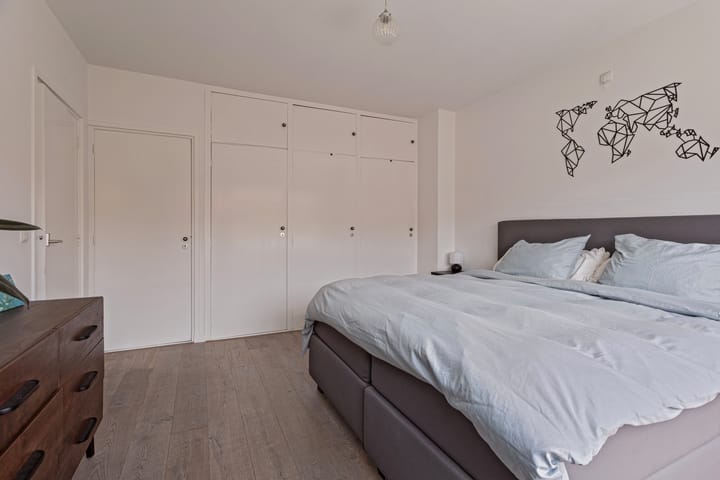 Foto 22 van Jan van Heelustraat 15