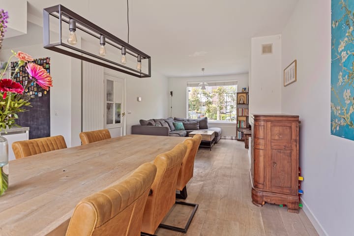 Foto 14 van Jan van Heelustraat 15