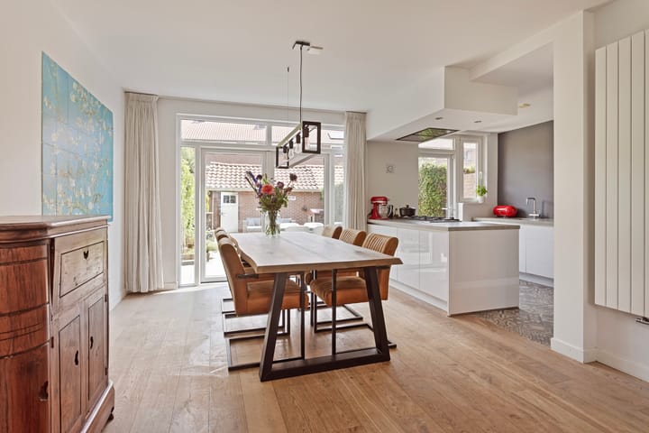 Foto 2 van Jan van Heelustraat 15