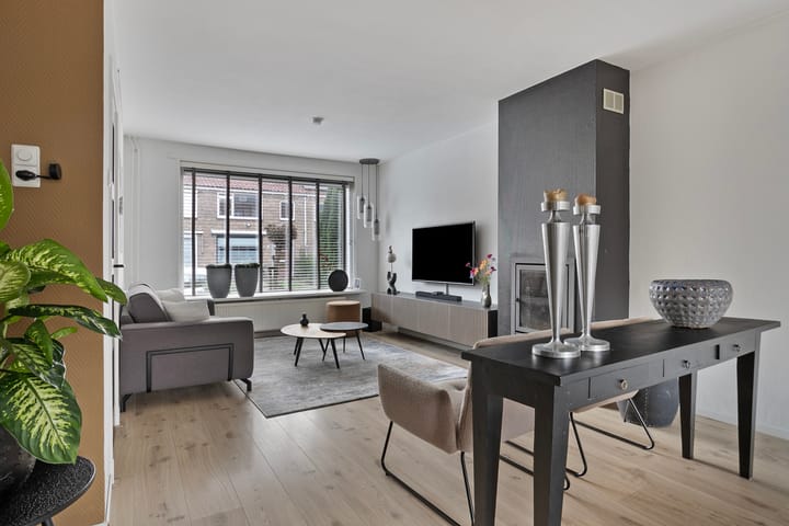 Foto 6 van Domela Nieuwenhuisstraat 33