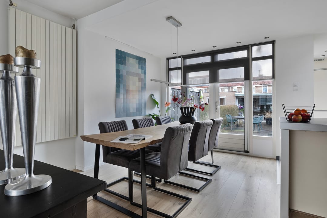 Photo 7 of Domela Nieuwenhuisstraat 33