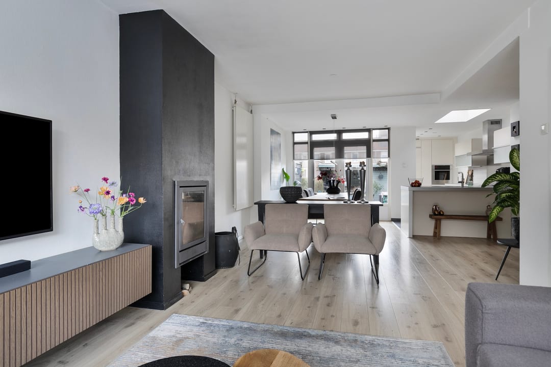 Photo 8 of Domela Nieuwenhuisstraat 33