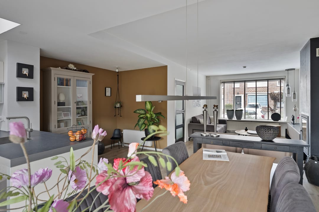 Photo 11 of Domela Nieuwenhuisstraat 33