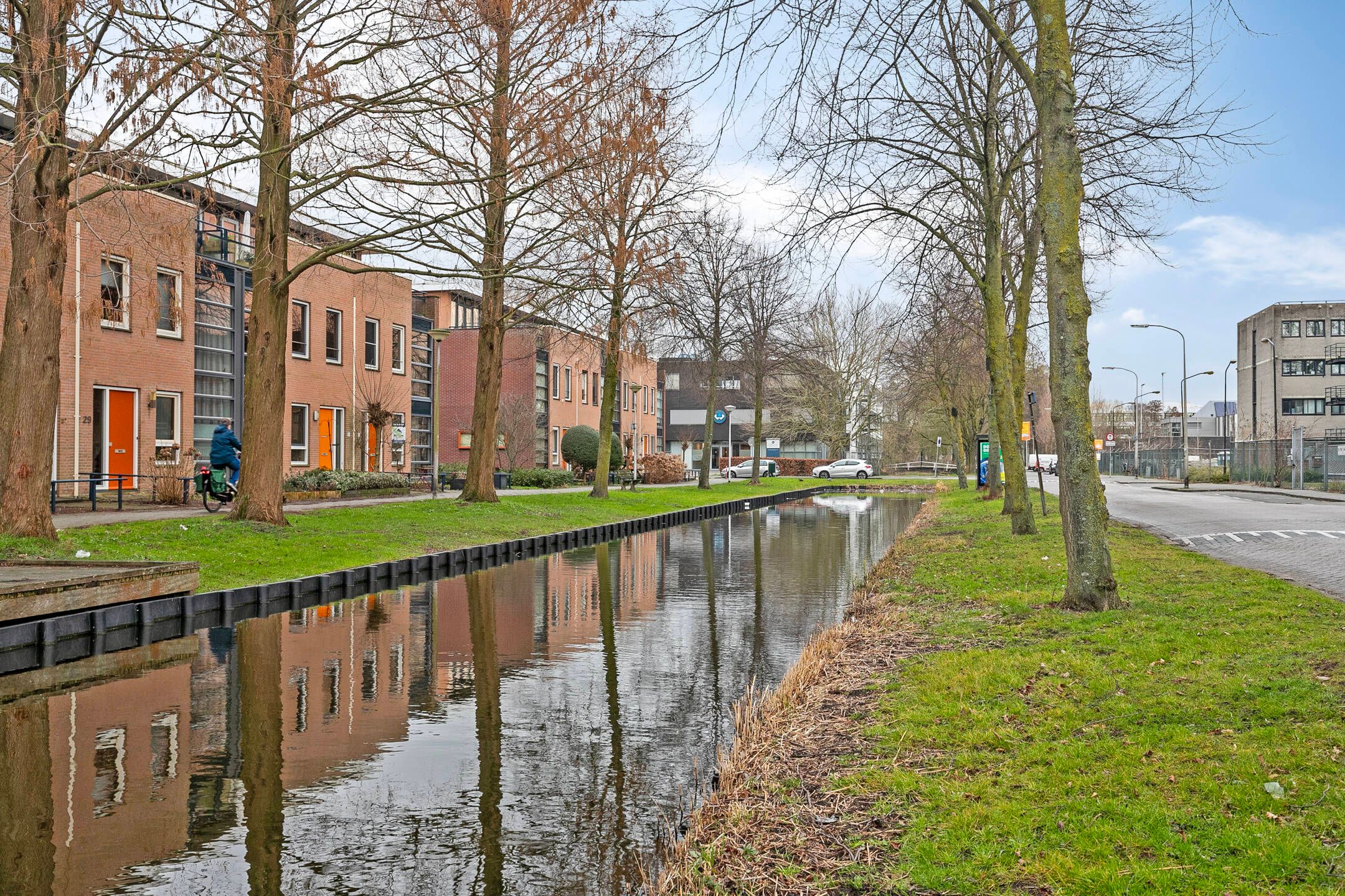 Photo 36 of Domela Nieuwenhuisstraat 33