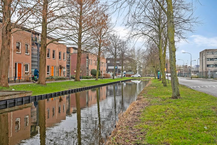 Foto 36 van Domela Nieuwenhuisstraat 33