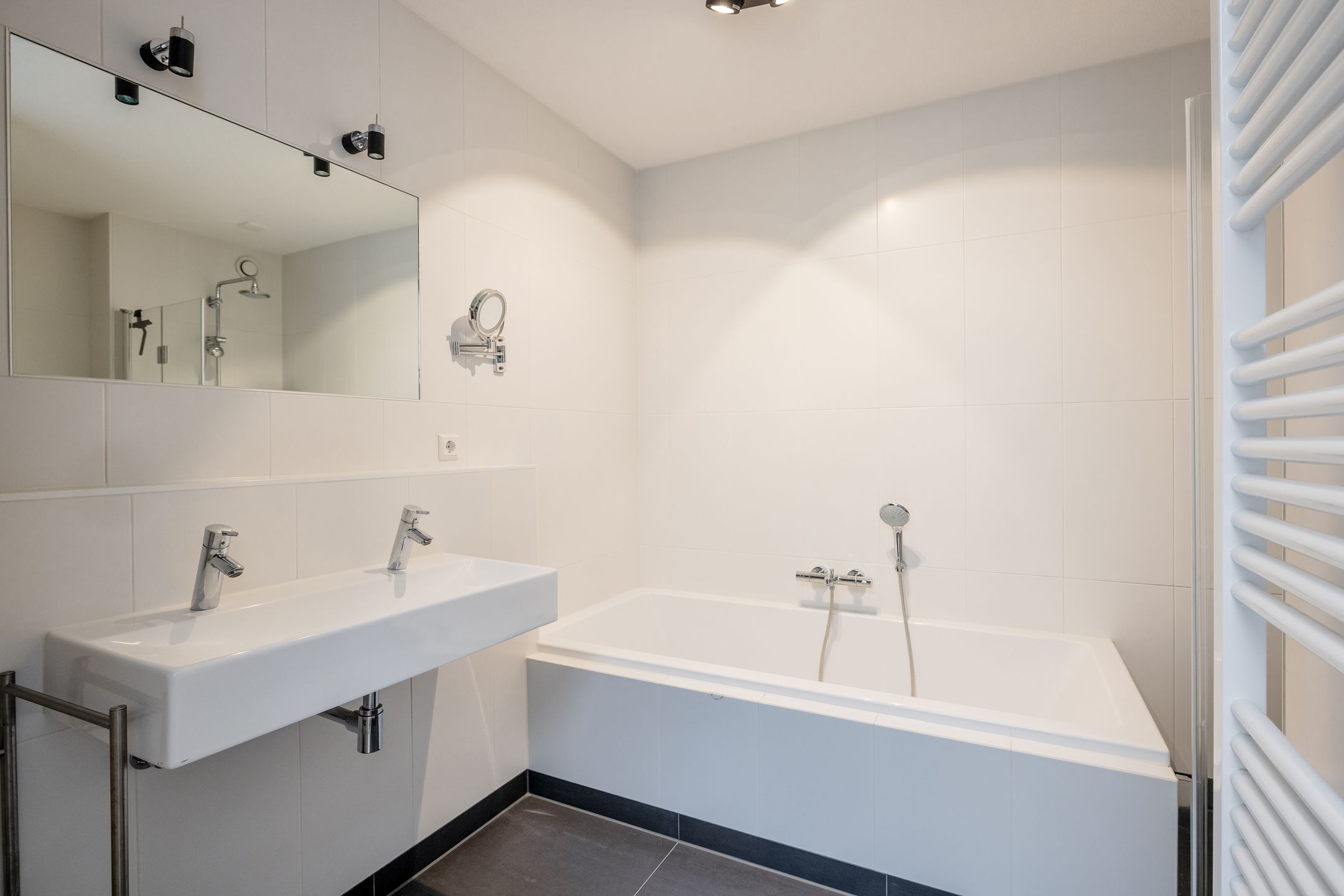 Foto 30 van Emmy Andriessestraat 412