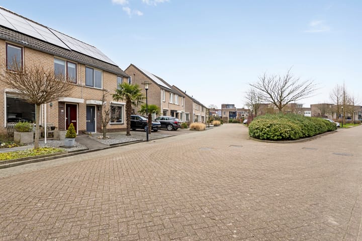 Foto 24 van Leeuwerikenstraat 10