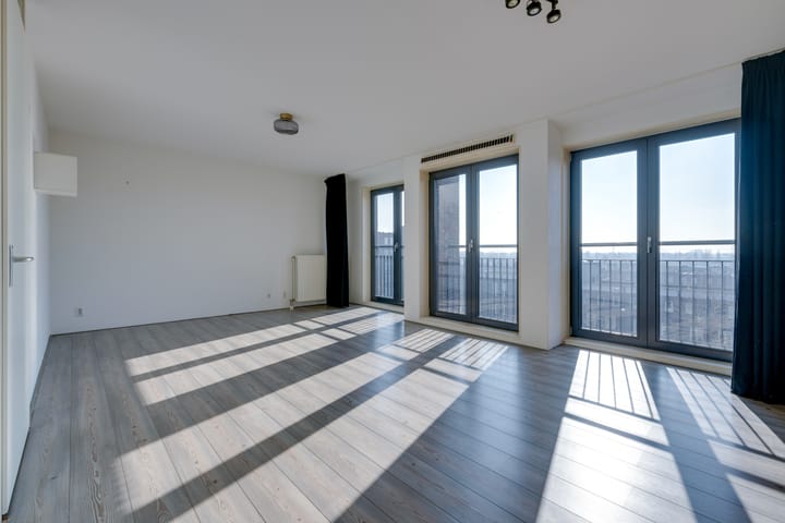 Foto 11 van Julius Pergerstraat 71