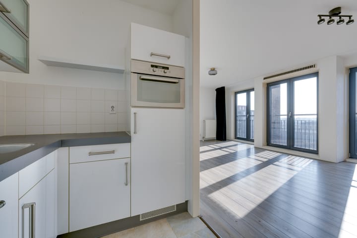 Foto 19 van Julius Pergerstraat 71