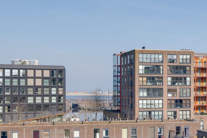 Foto 40 van Julius Pergerstraat 71