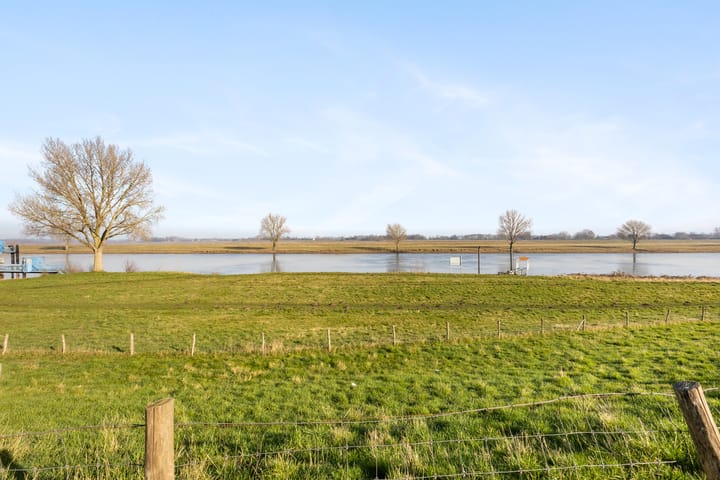 Foto 54 van Lithse Dijk 80