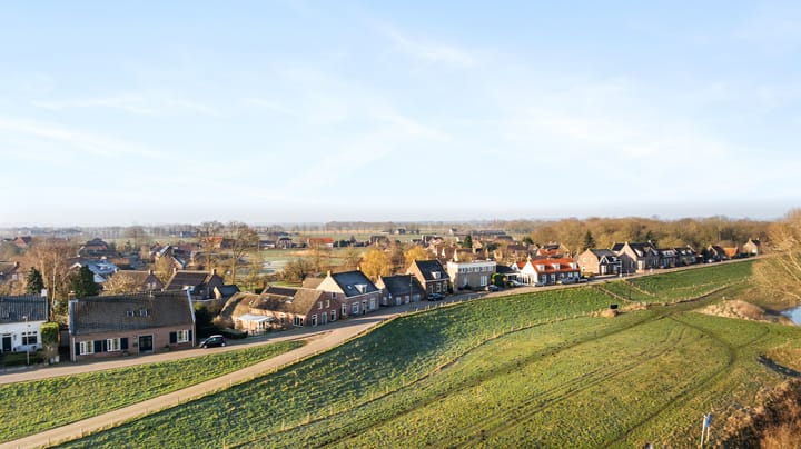 Foto 56 van Lithse Dijk 80