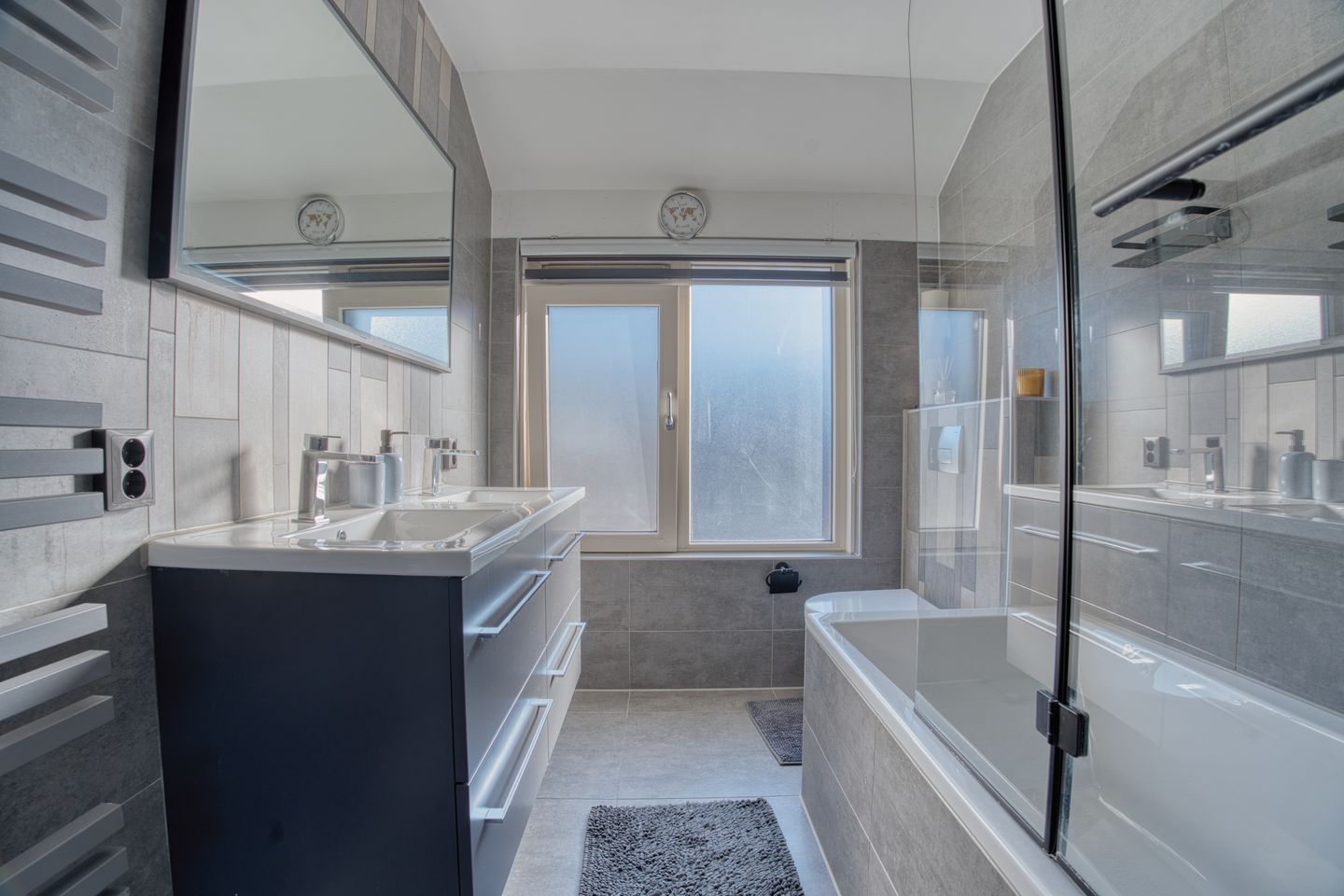 Photo 4 of Arubastraat 7