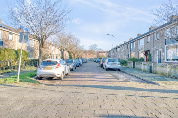 Photo 28 of Arubastraat 7