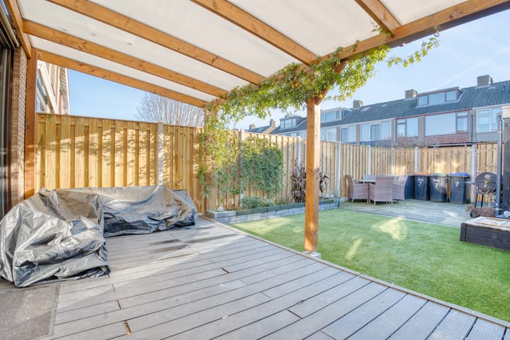 Photo 29 of Arubastraat 7