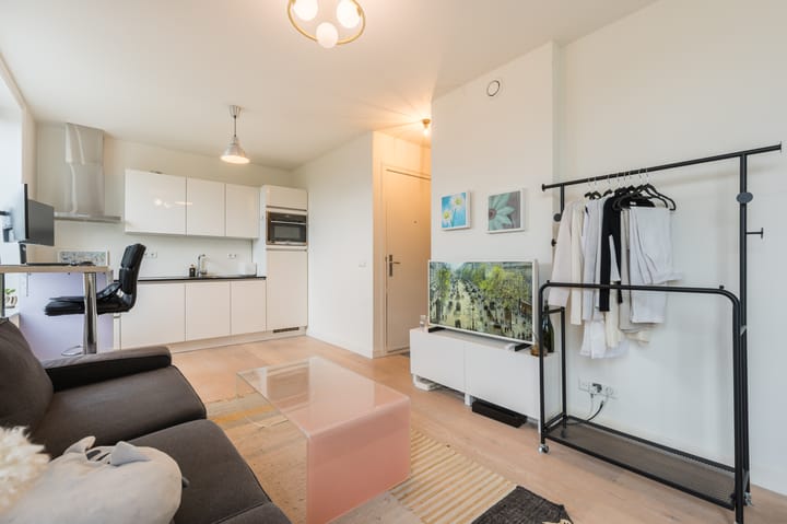 Photo 10 of Joris Ivensplein 114-E