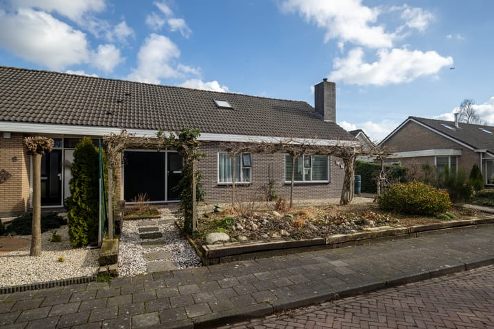 Foto 4 van Raiffeisenlaan 8