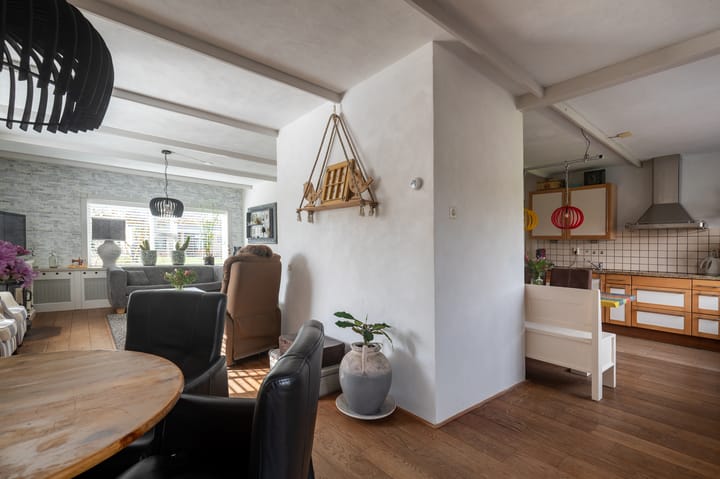 Foto 11 van Raiffeisenlaan 8