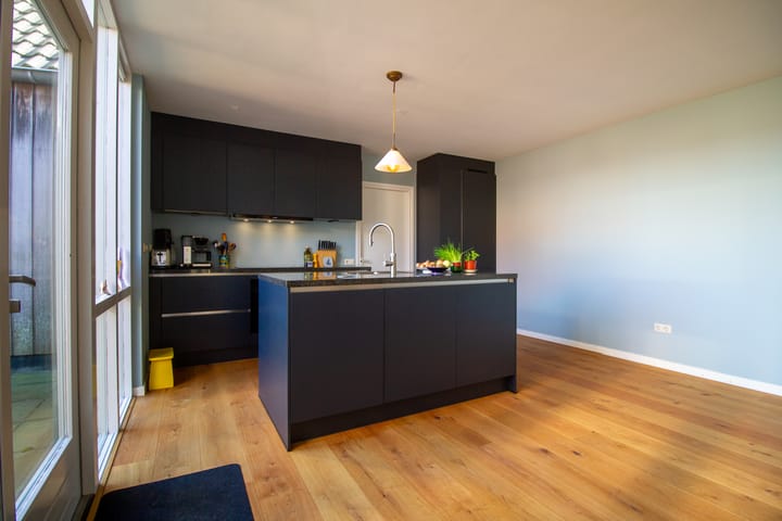 Foto 16 van Zeedistelstraat 9