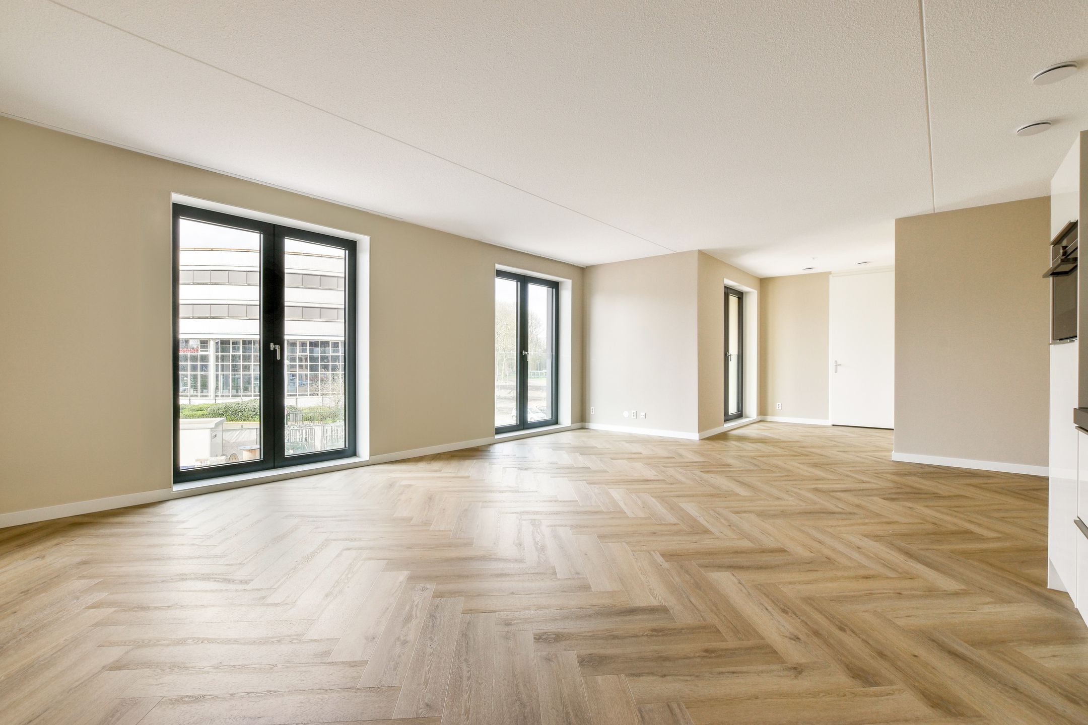 Foto 6 van Mies van der Rohestraat 17