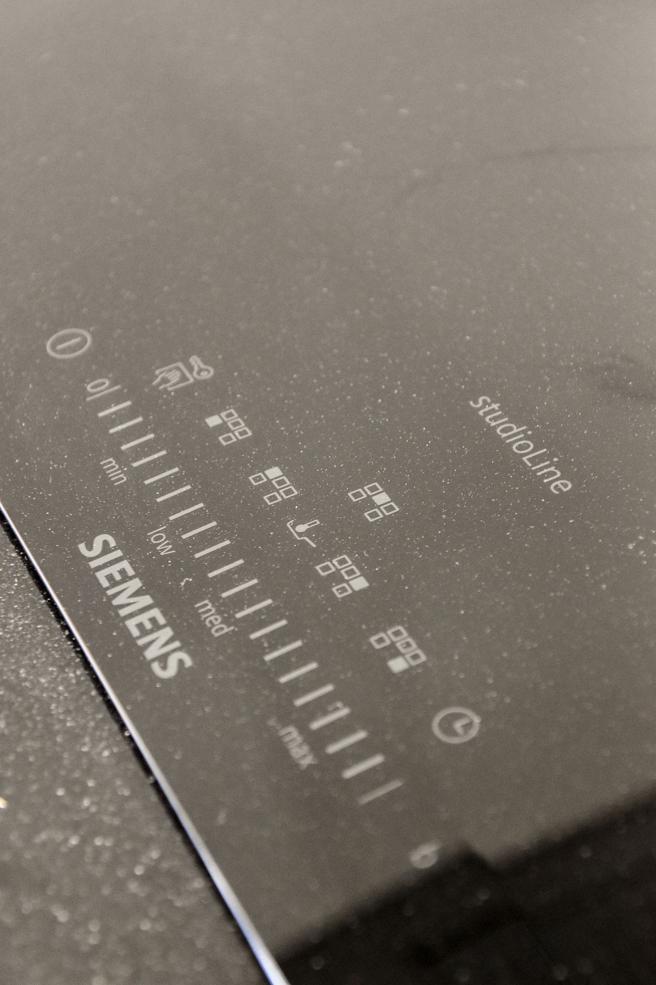 Foto 10 van Mies van der Rohestraat 17