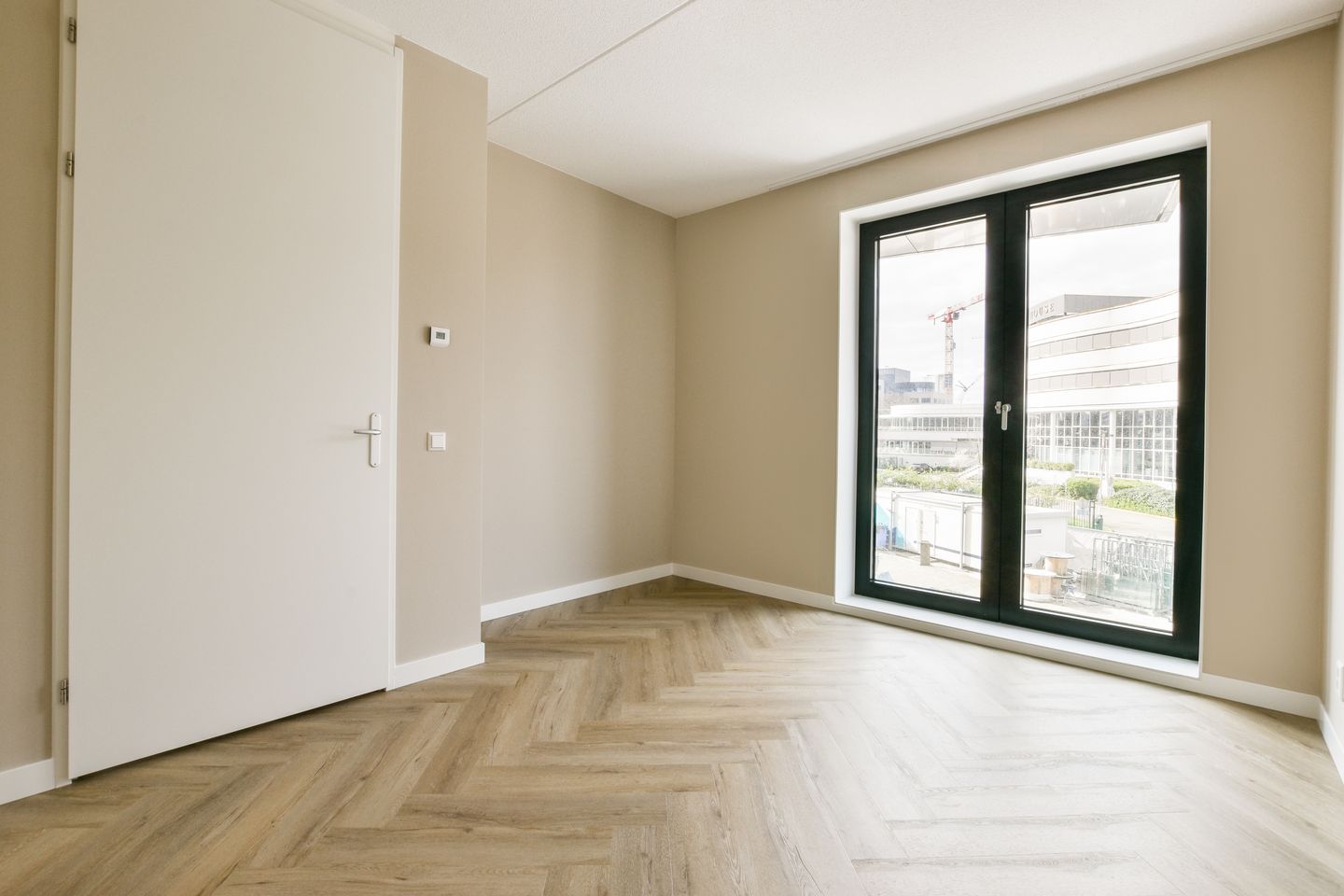 Foto 19 van Mies van der Rohestraat 17