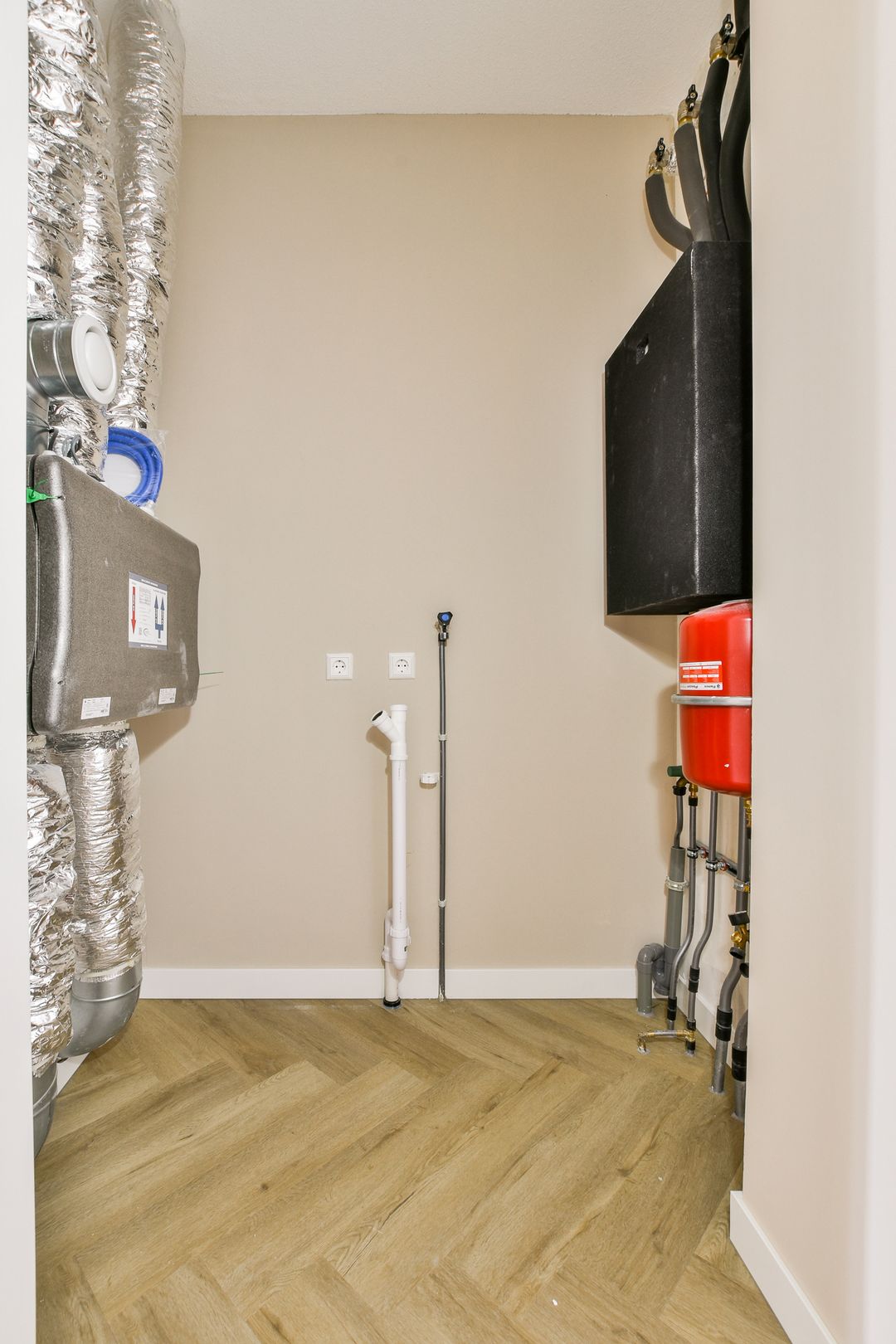 Foto 22 van Mies van der Rohestraat 17