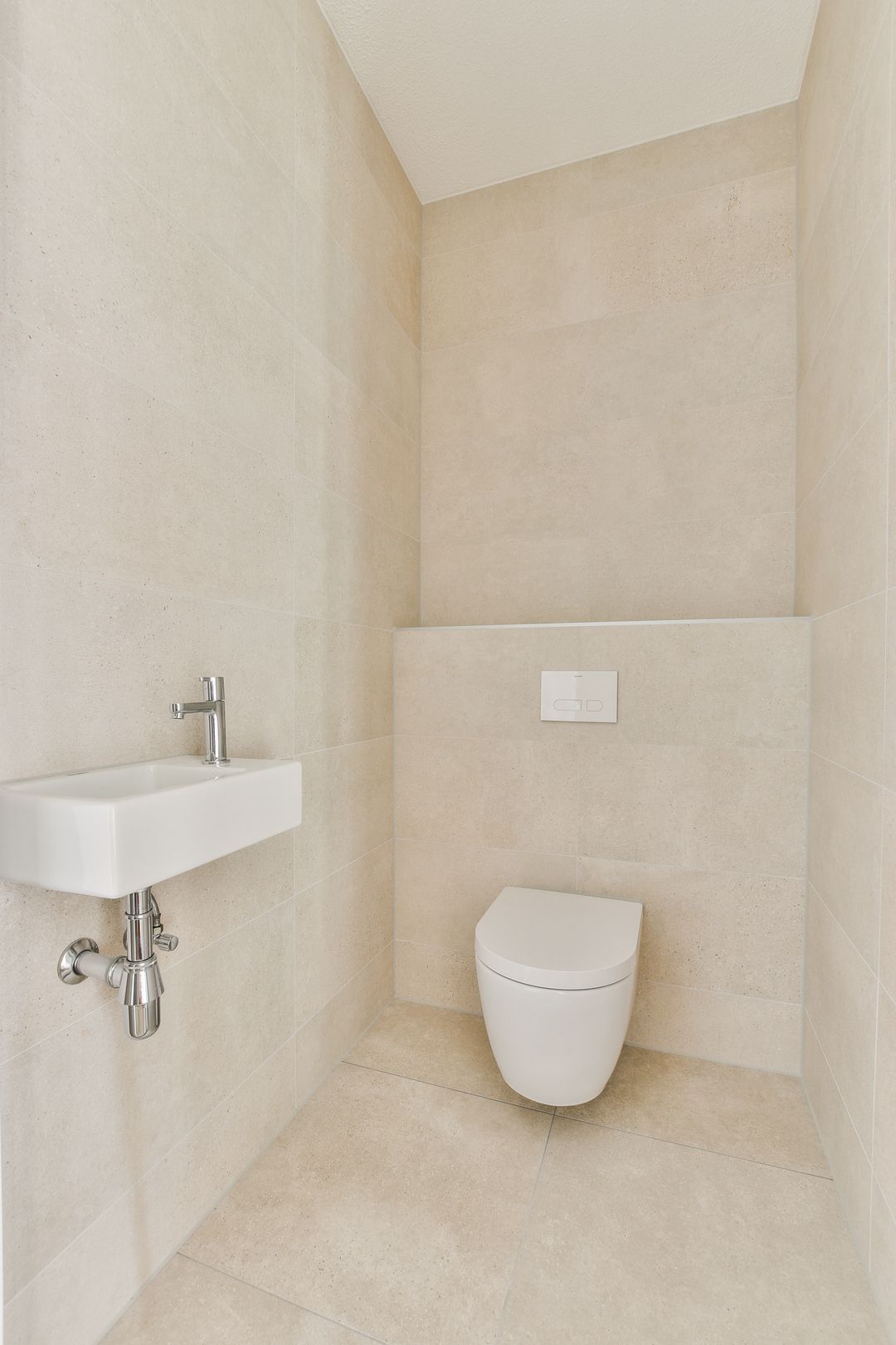 Foto 23 van Mies van der Rohestraat 17