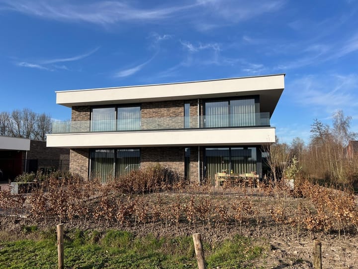 Foto 3 van Burg. Gremstraat 11