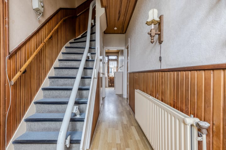 Foto 8 van IJmuiderstraatweg 27