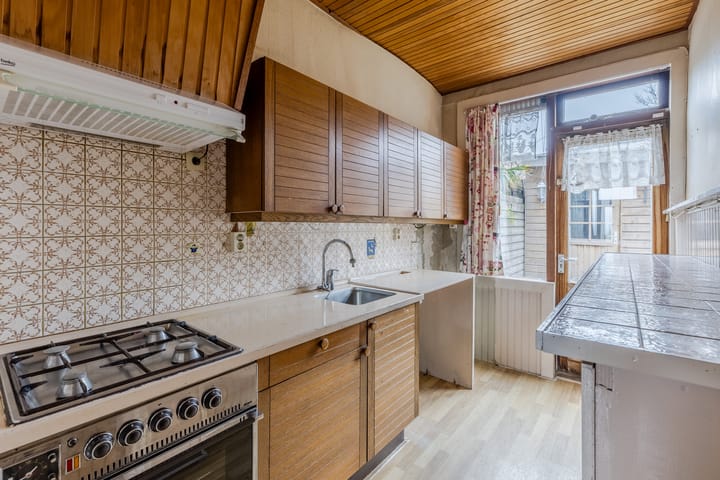 Foto 11 van IJmuiderstraatweg 27