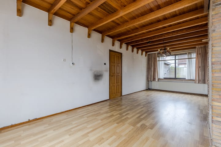 Foto 10 van IJmuiderstraatweg 27