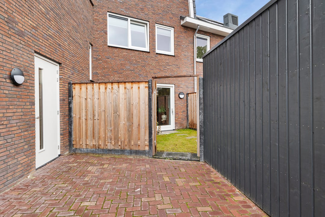 Photo 32 of Weerdingerstraat 208-A