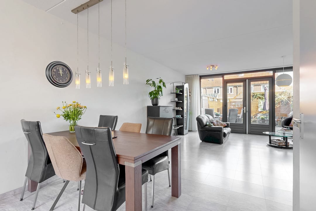 Foto 2 van B.G.J. Berntzenstraat 4