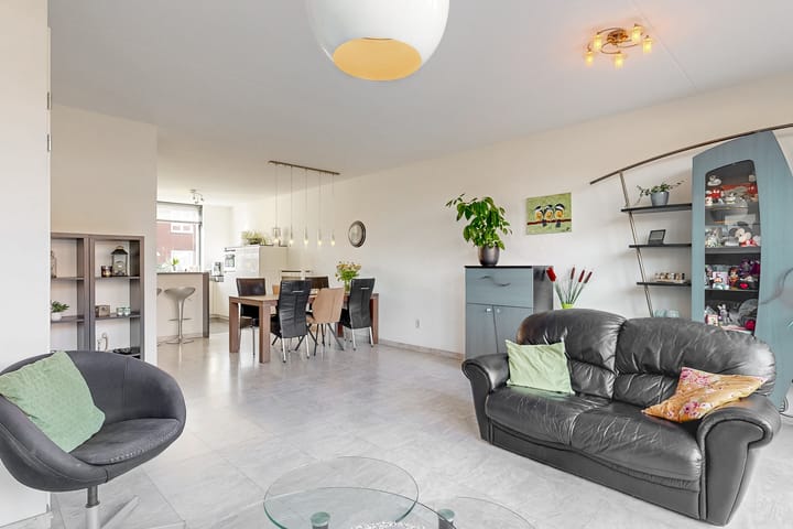 Foto 11 van B.G.J. Berntzenstraat 4