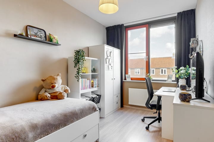 Foto 30 van B.G.J. Berntzenstraat 4