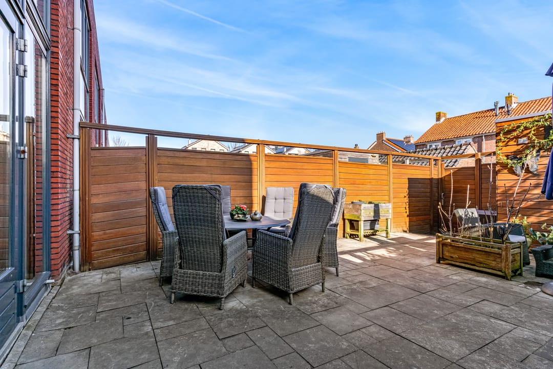 Foto 43 van B.G.J. Berntzenstraat 4