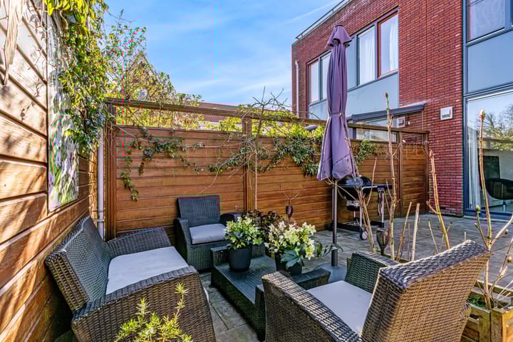 Foto 45 van B.G.J. Berntzenstraat 4