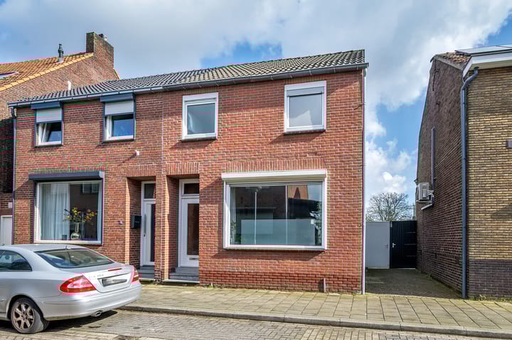 Koopwoningen - huizen te koop in [Funda]