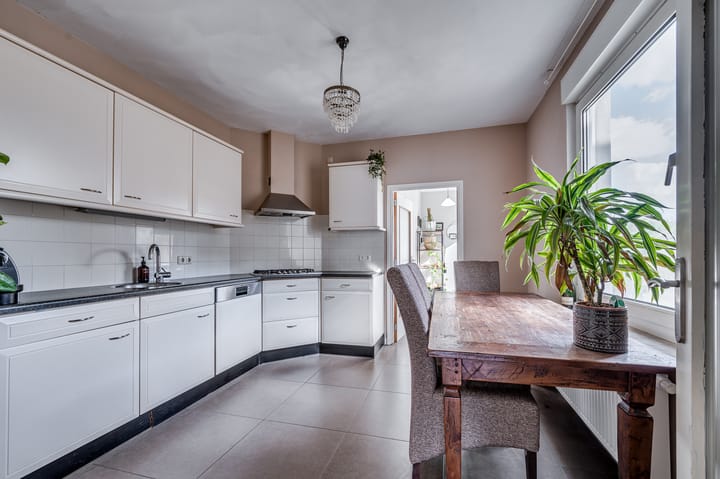 Foto 15 van Leeuwerikstraat 66