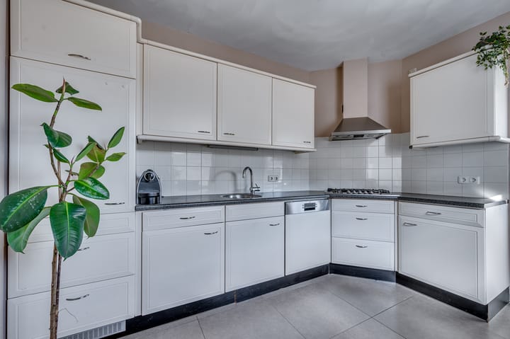 Foto 16 van Leeuwerikstraat 66