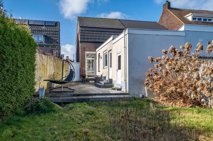 Foto 39 van Leeuwerikstraat 66