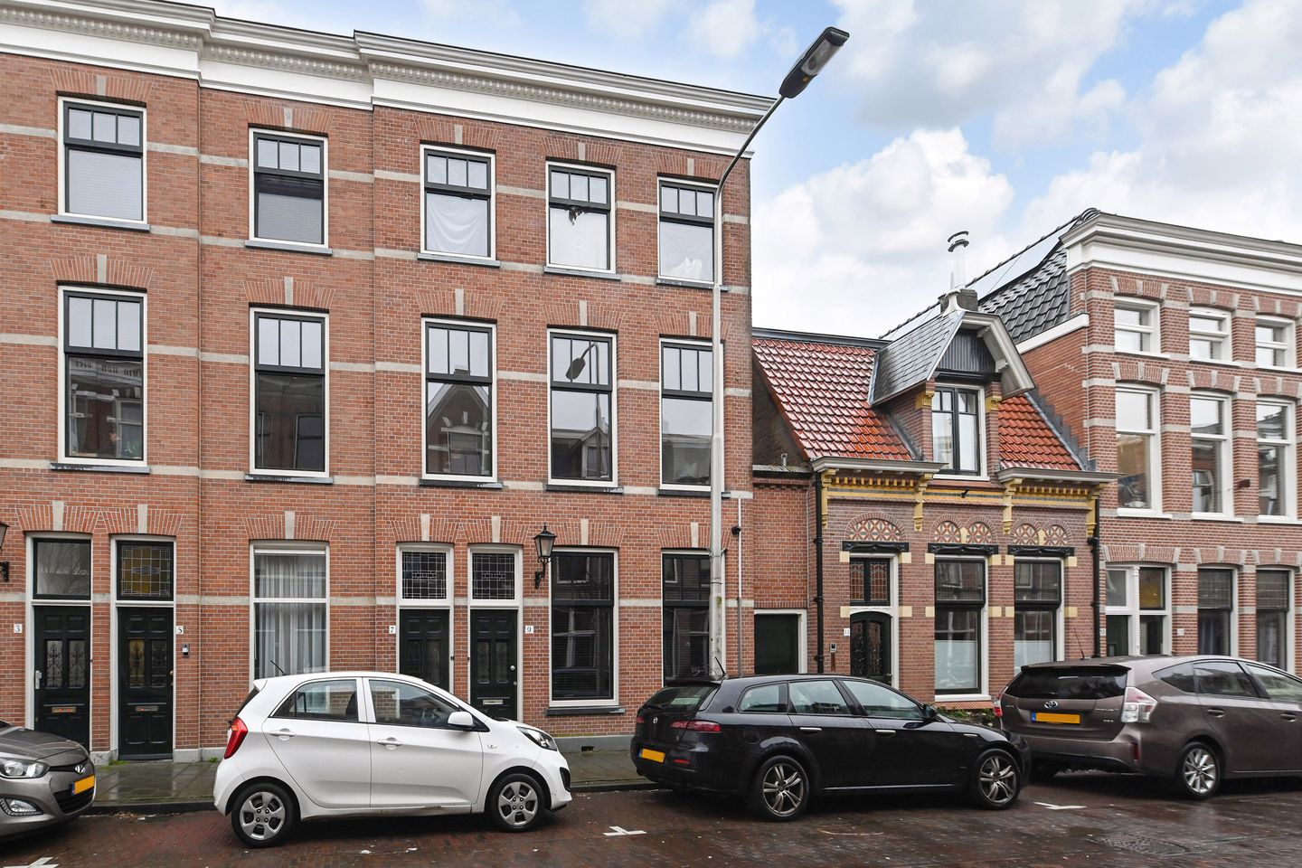 Photo 5 of Hugo de Grootstraat 9