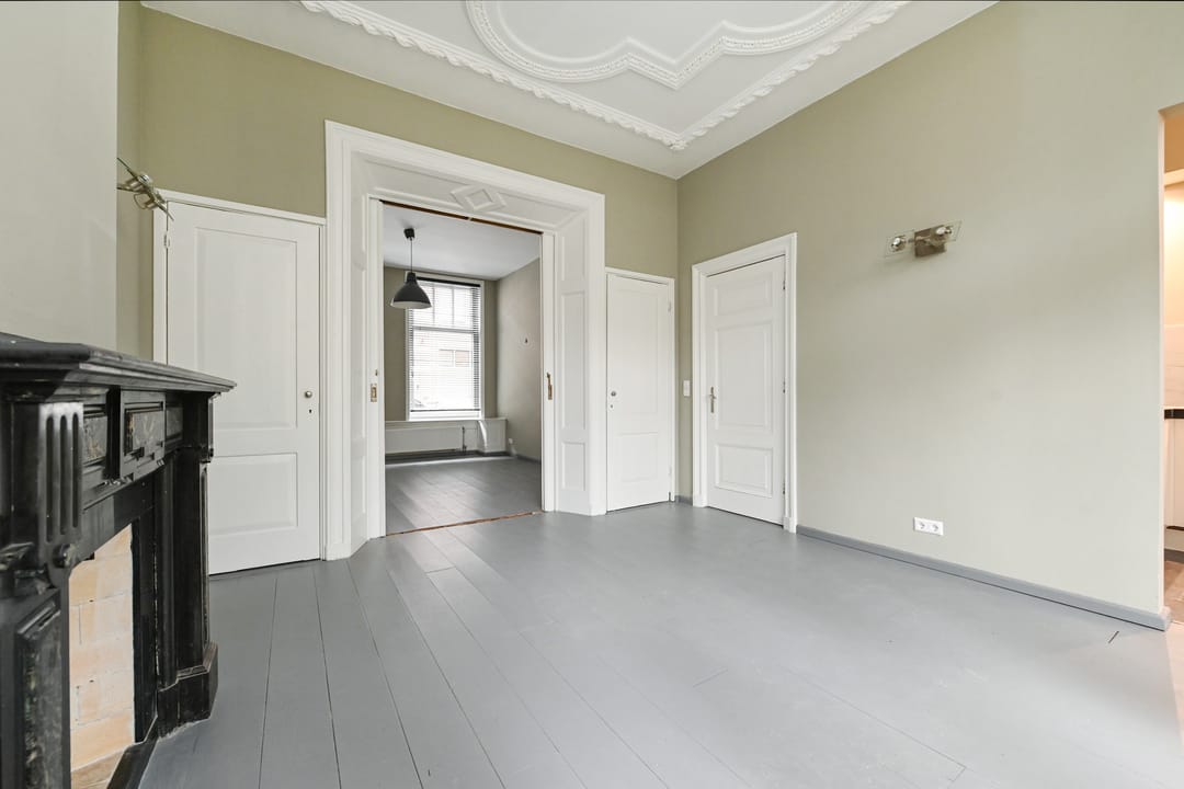 Photo 13 of Hugo de Grootstraat 9