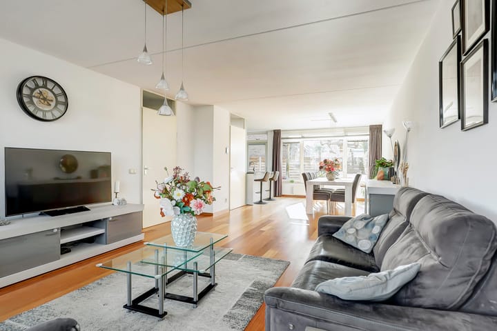 Foto 9 van Ericaplein 86