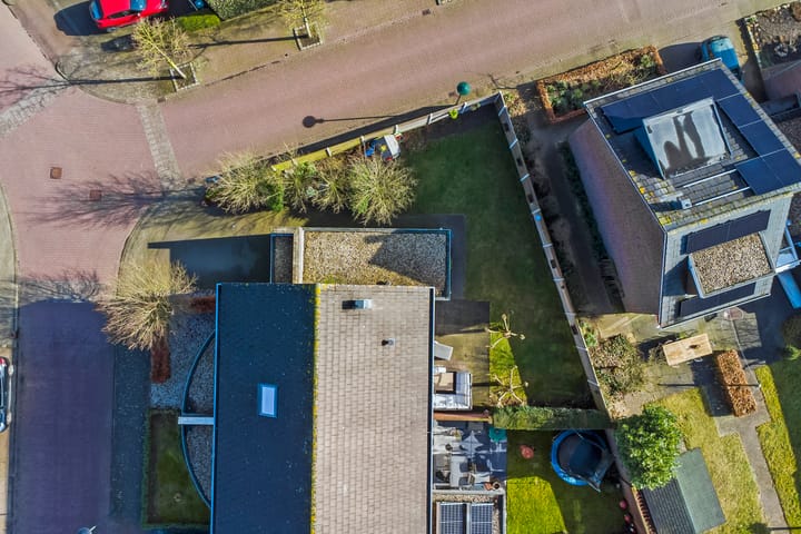 Foto 28 van Ericaplein 86