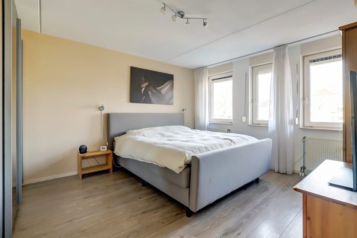 Foto 13 van Ericaplein 86