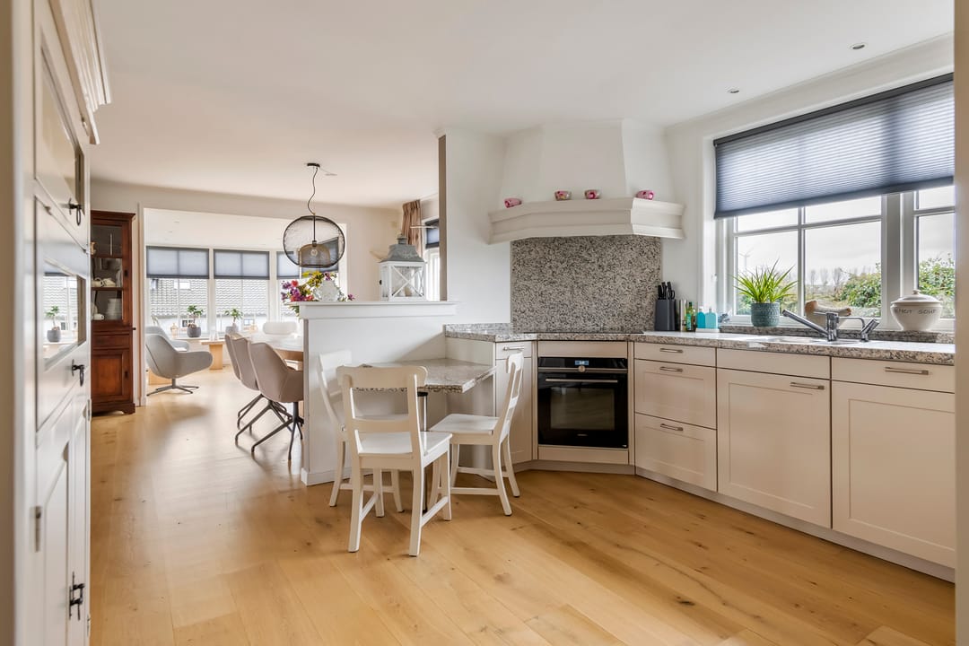 Foto 11 van Tielerweg 33-A