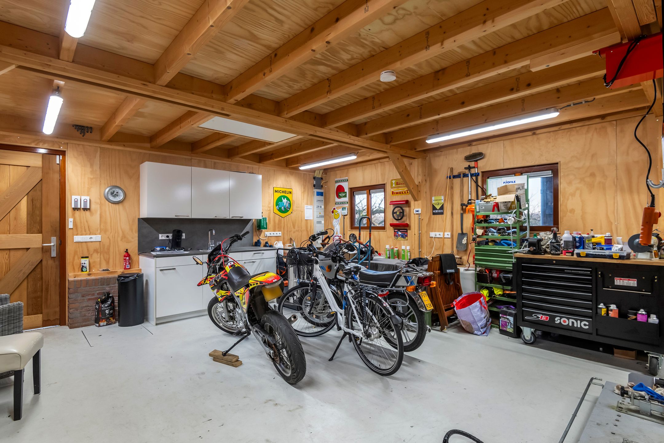 Foto 27 van Tielerweg 33-A